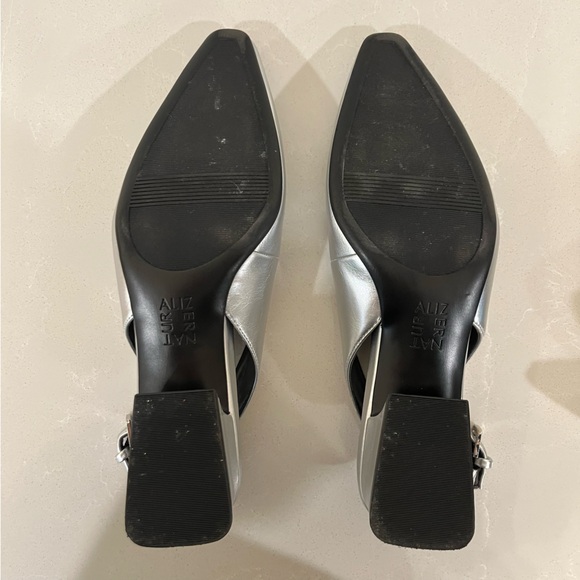 Naturalizer “Ginger” Silver Slingback Low Heel Women’s Size 8 - Worn Once - Picture 7 of 7